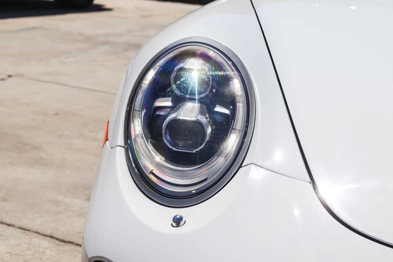 Used 2017 White Porsche Carrera S image 10