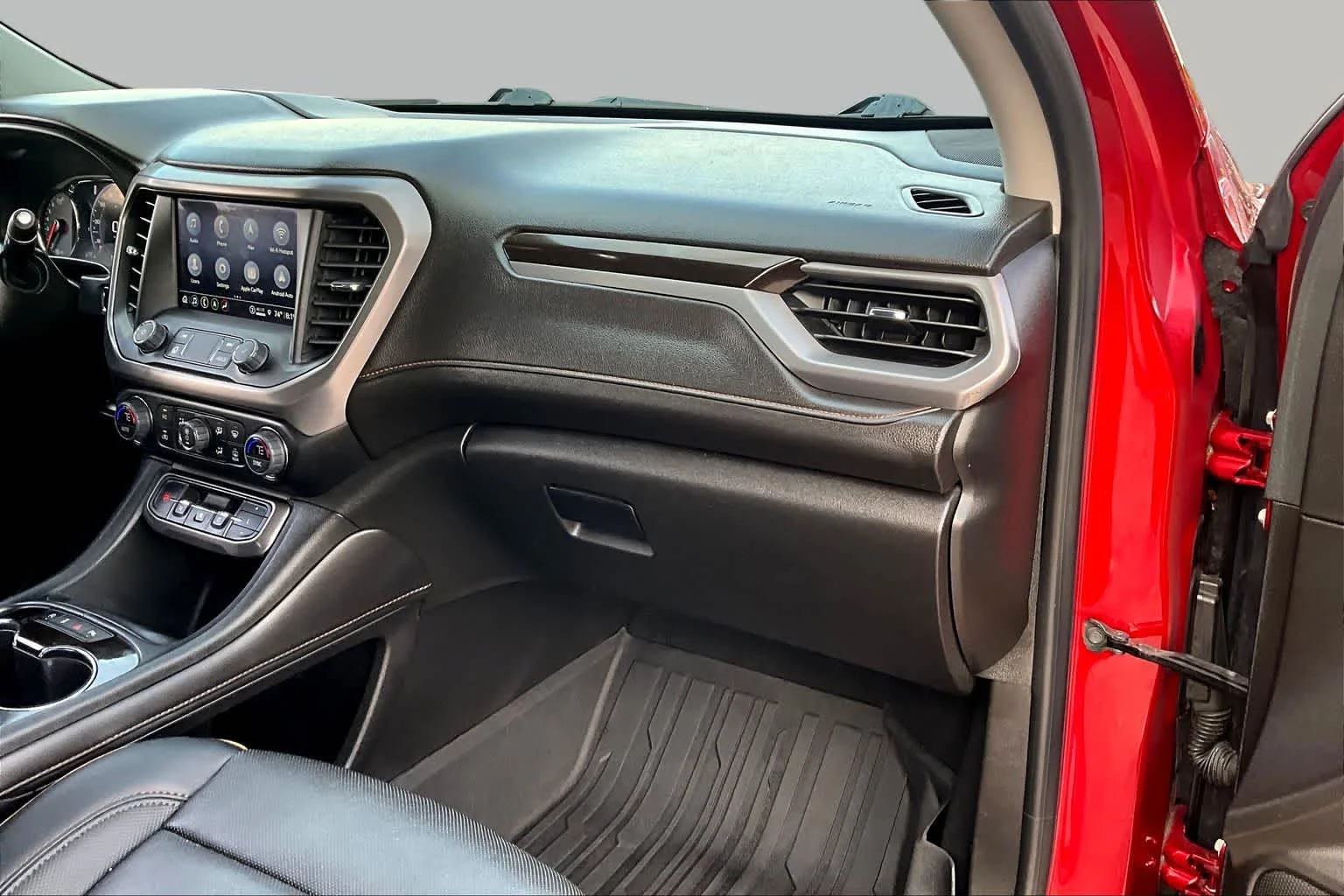 Used 2023 VOLCANIC RED TINCOAT GMC AT4 image 36