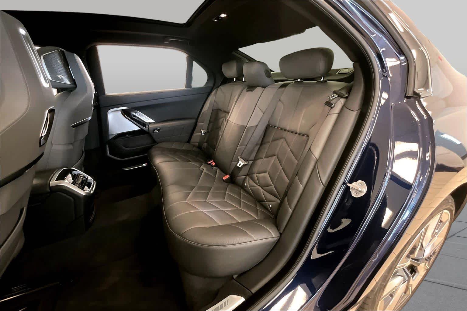 Used 2025 Tanzanite Blue II Metallic BMW 740i image 18