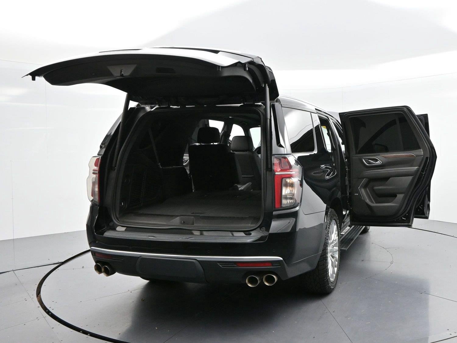 Used 2022 Black Chevrolet High Country image 46