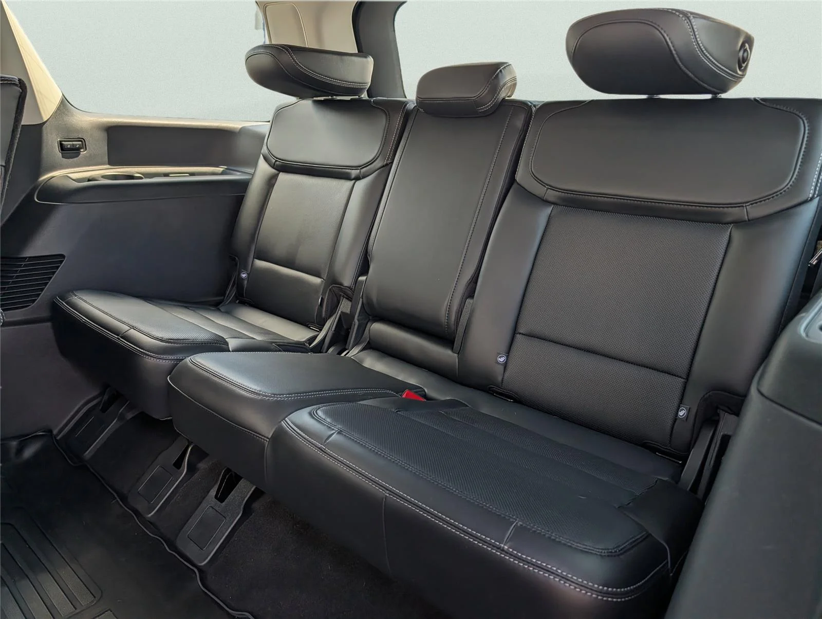 Used 2025 Agate Black Ford Platinum image 15