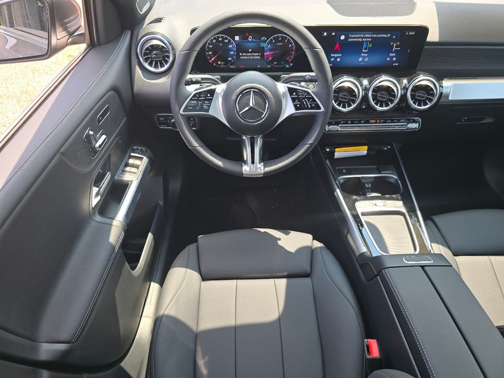 New 2026 Mountain Grey Metallic Mercedes-Benz GLB 250 image 25