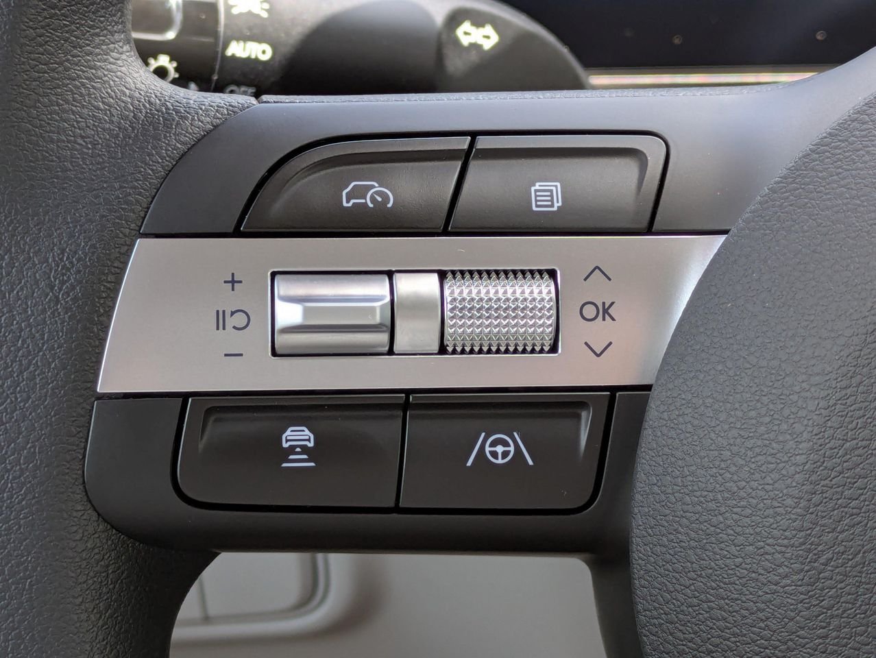 New 2026 Hampton Gray Hyundai SEL Plus FWD image 21