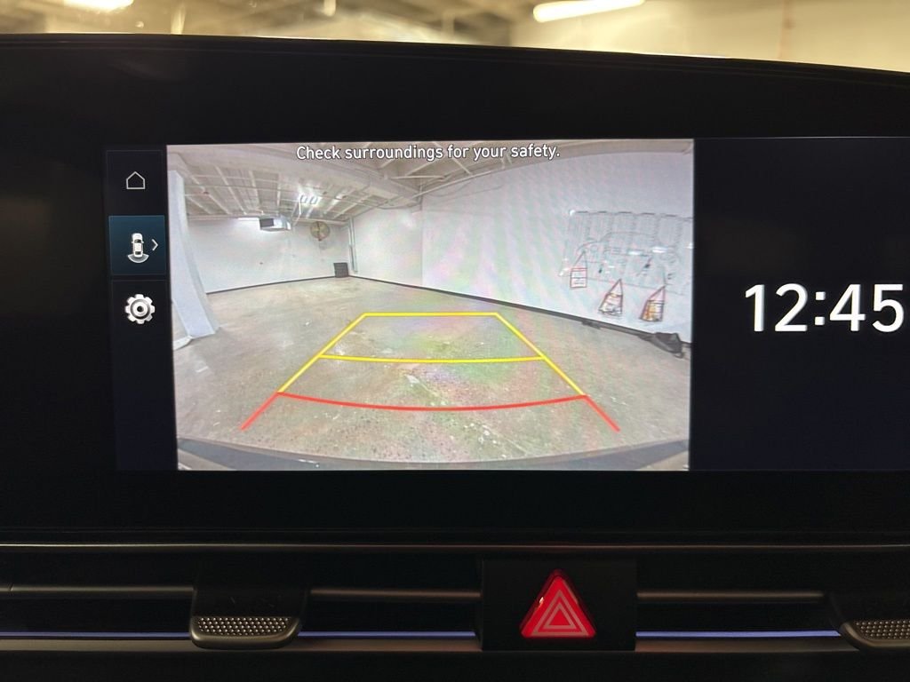 Used 2024 Gray Hyundai SEL image 25