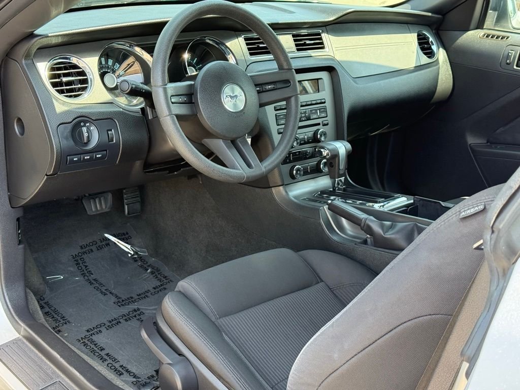 Used 2012 Ingot Silver Ford V6 image 6