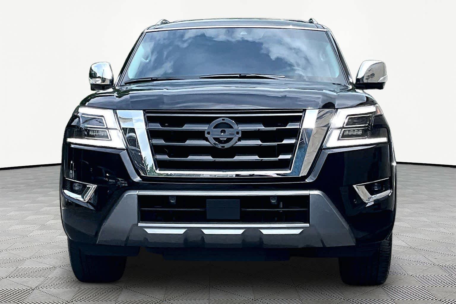 Used 2024 Super Black Nissan Platinum image 4