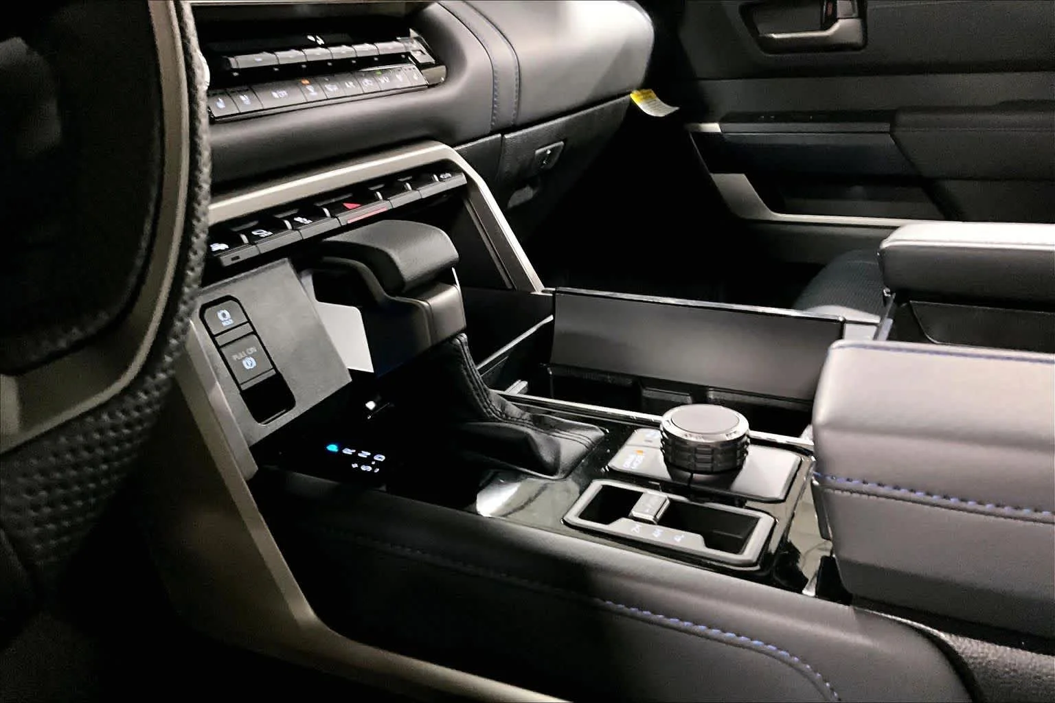 2026 Toyota Tundra Platinum - Photo 17