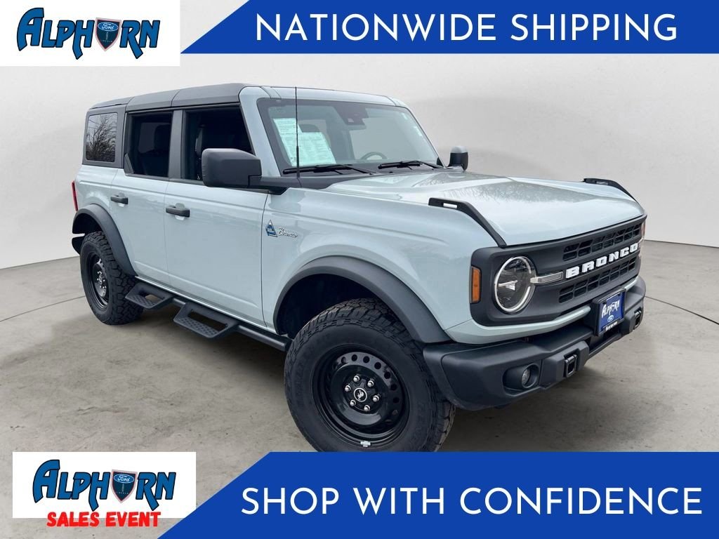 2023 Ford Bronco Black Diamond 4x4's photo