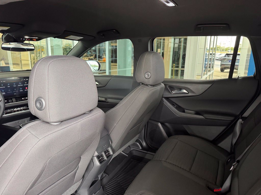 2027 Chevrolet Equinox LT - Photo 20