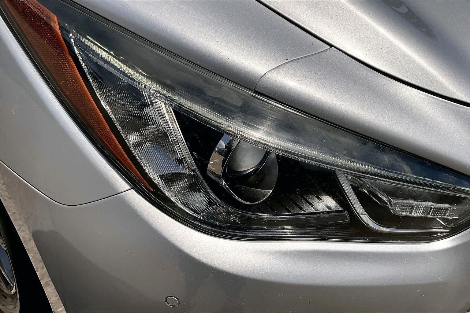 Used 2017 Liquid Platinum INFINITI  image 27