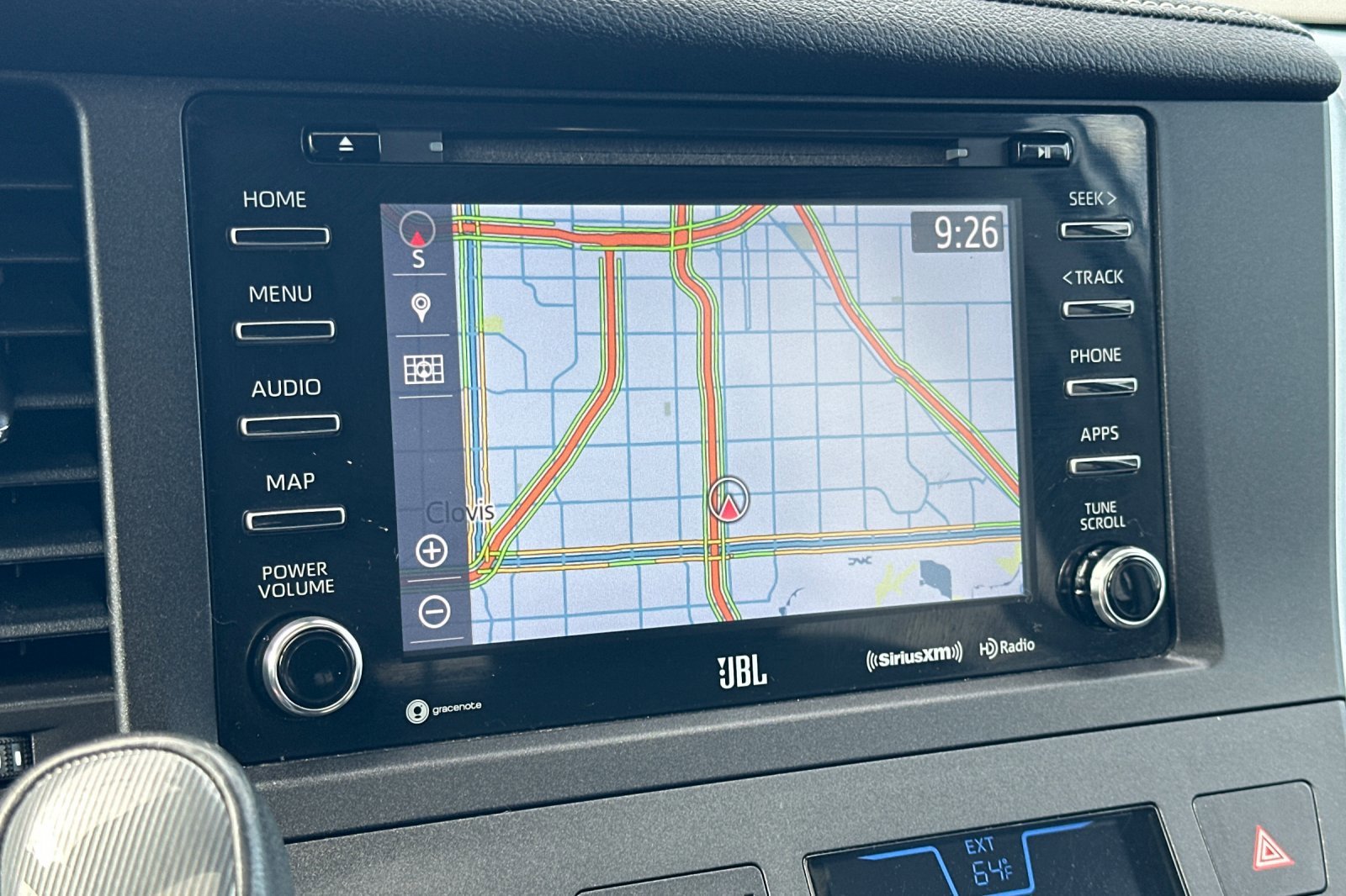 2020 Toyota Sienna SE - Photo 20