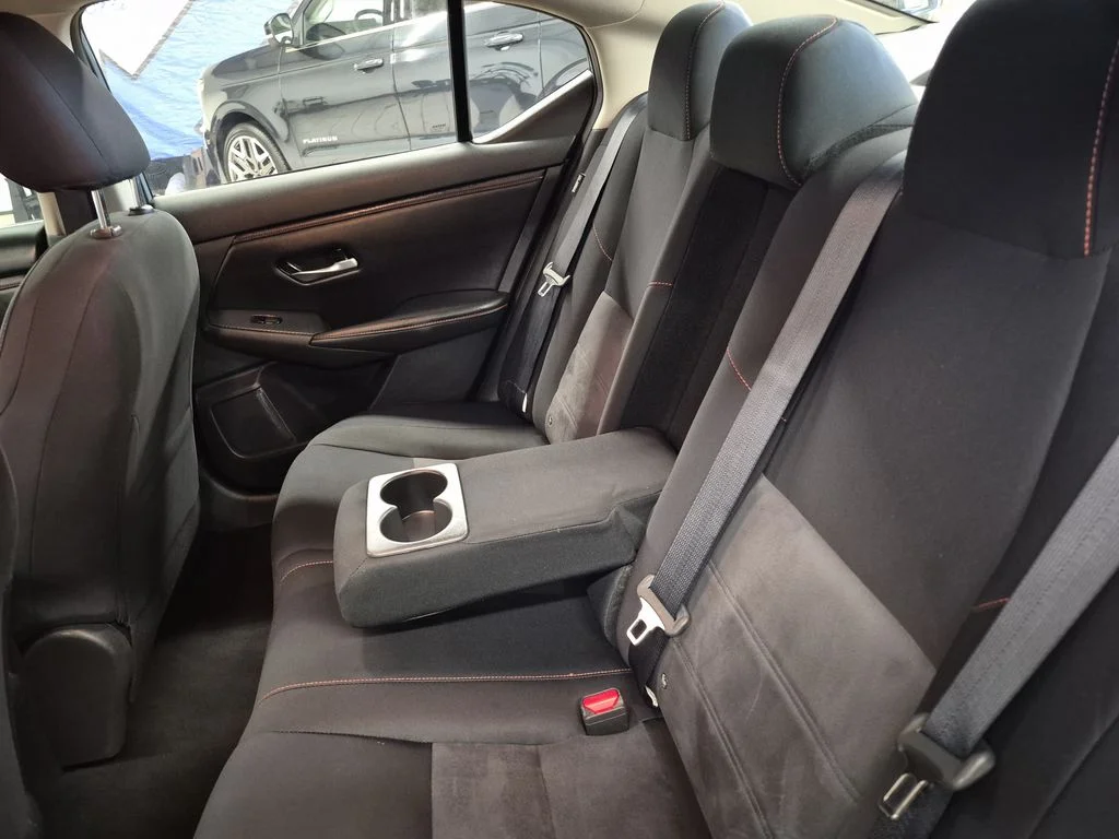 Used 2025 2t Gry Blk Roof Nissan SR image 16