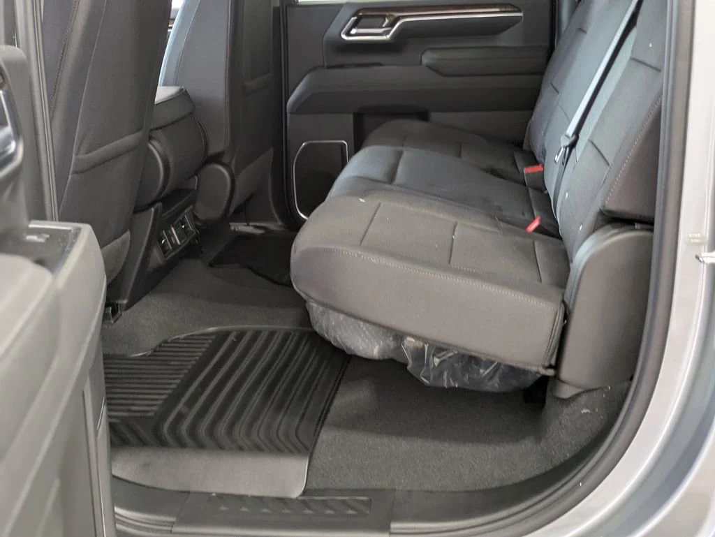 New 2026 Sterling Metallic GMC SLE image 43