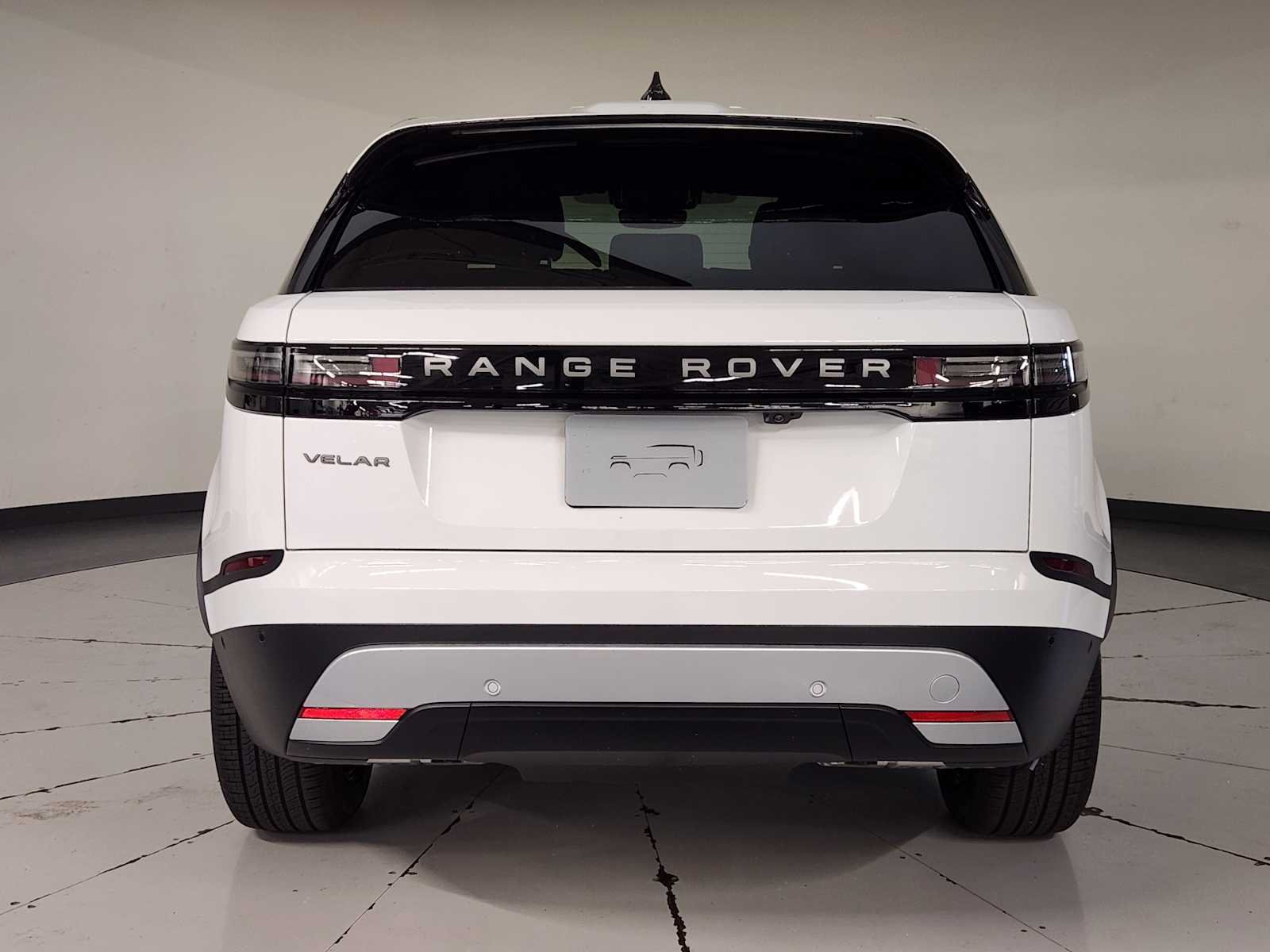 New 2026 Fuji White Land Rover S image 10