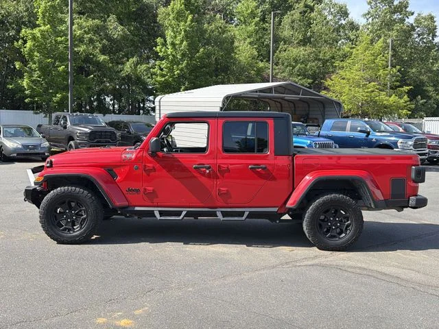 Used 2022 Red Jeep Sport image 2