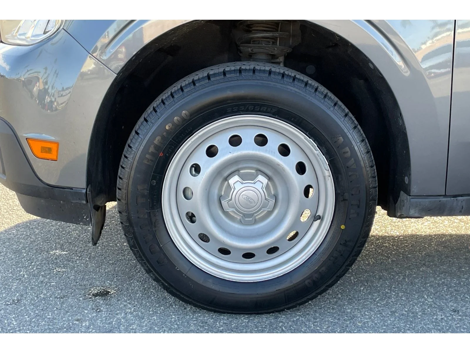 Used 2024 Carbonized Gray Metallic Ford XL image 35