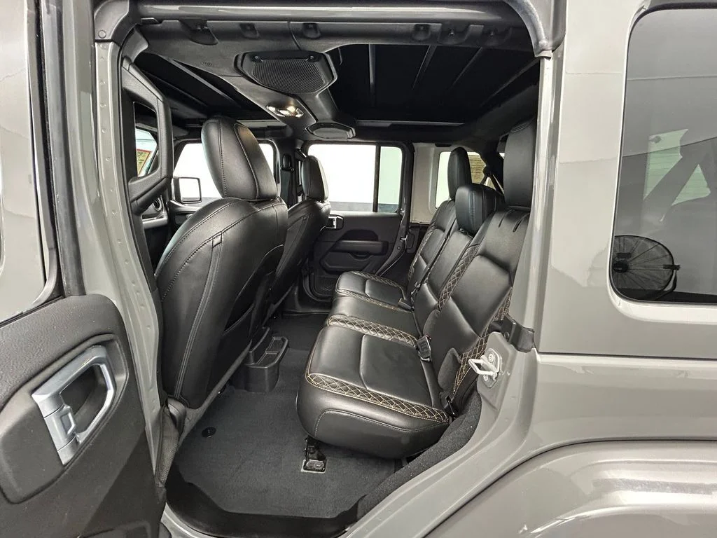 Used 2022 Sting-Gray Clearcoat Jeep Unlimited Sahara High Altitude image 34