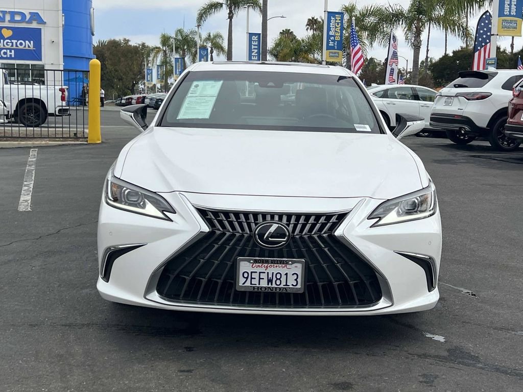Used 2023 White Lexus 350 image 4