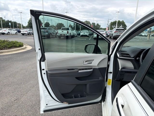 Used 2021 White Toyota XLE image 26