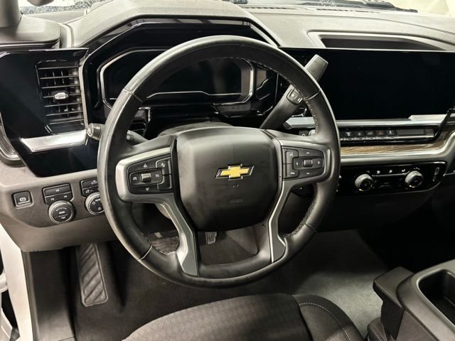 Used 2024 White Chevrolet LT image 15