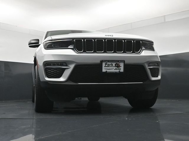 Used 2023 Silver Jeep 4xe image 19