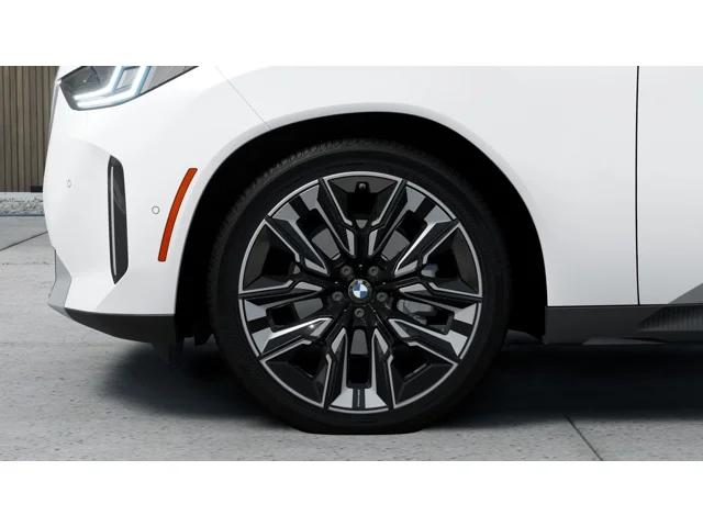 New 2026 Mineral White Metallic BMW 30 xDrive image 7