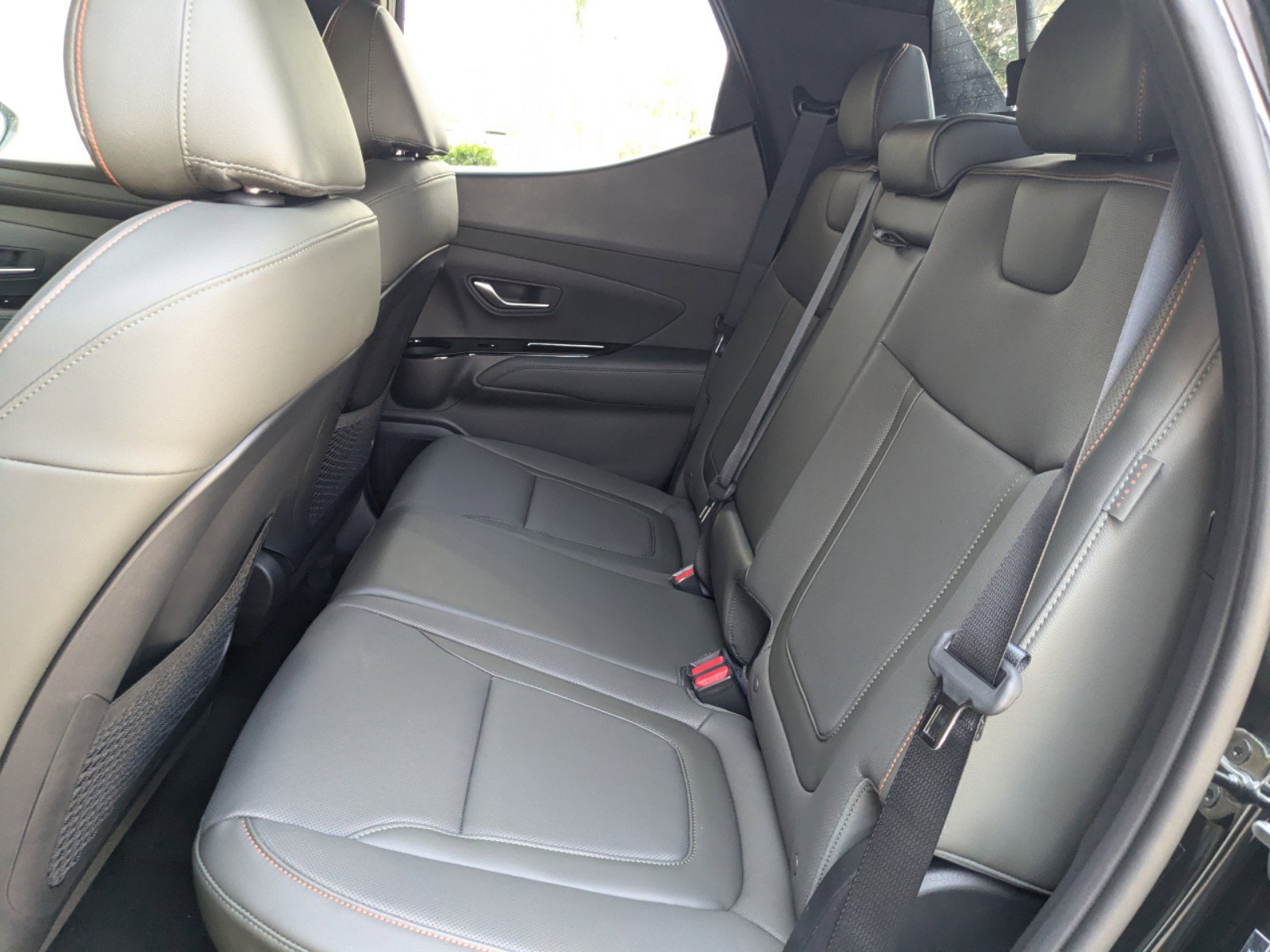 2025 Hyundai Santa Cruz Limited - Photo 16