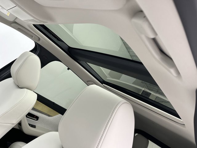 New 2026 Rhodium White Premium Mazda S Premium Plus image 6