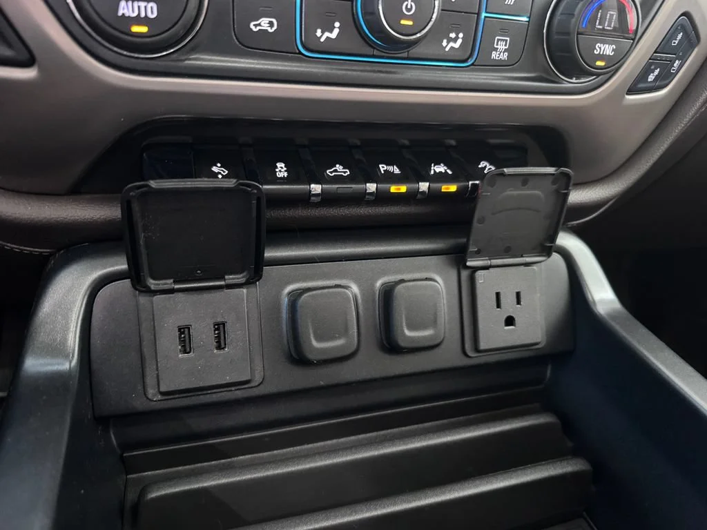 Used 2018 MINERAL METALLIC GMC Denali image 24