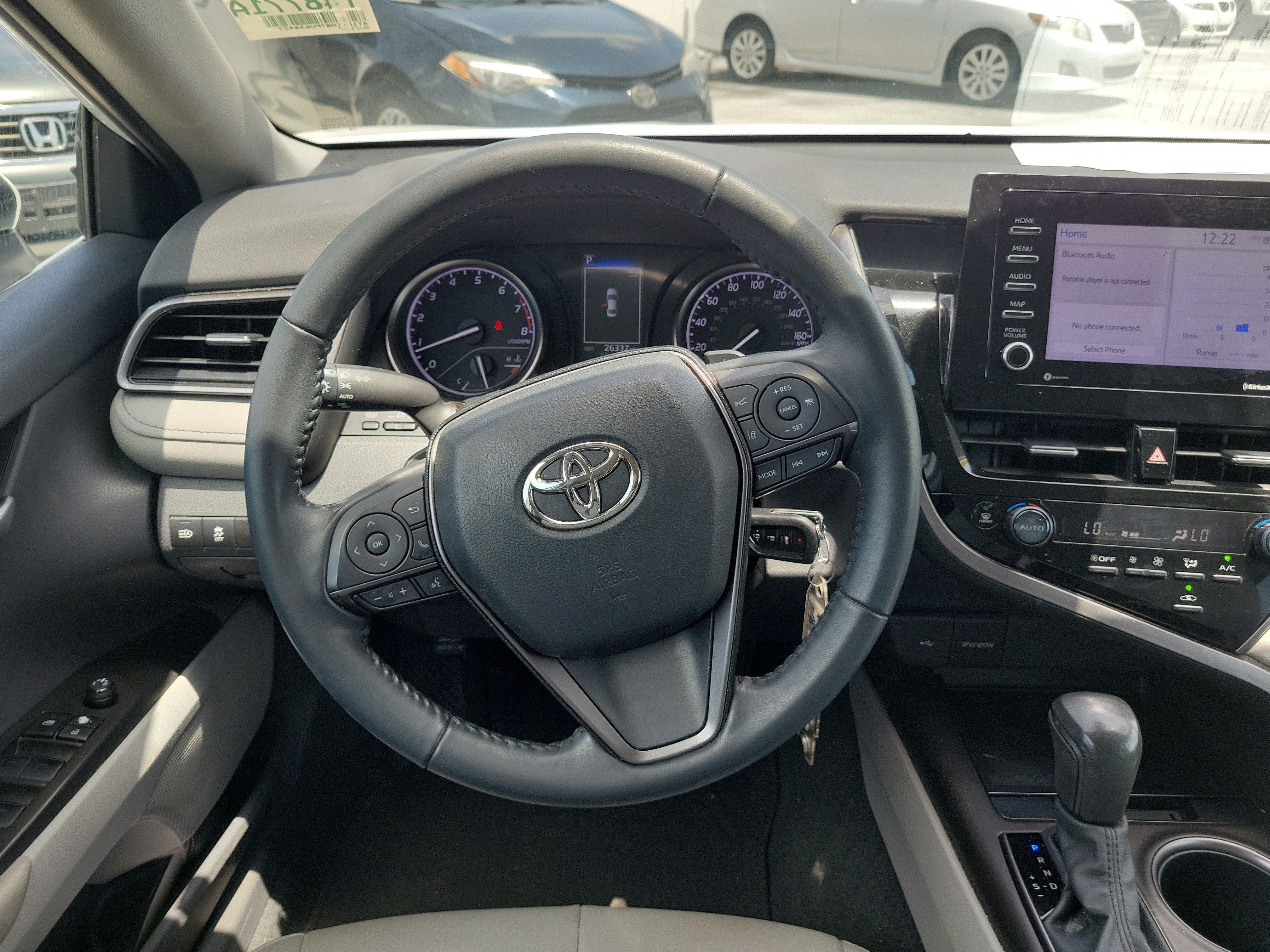 Used 2023 Ice Toyota SE image 15