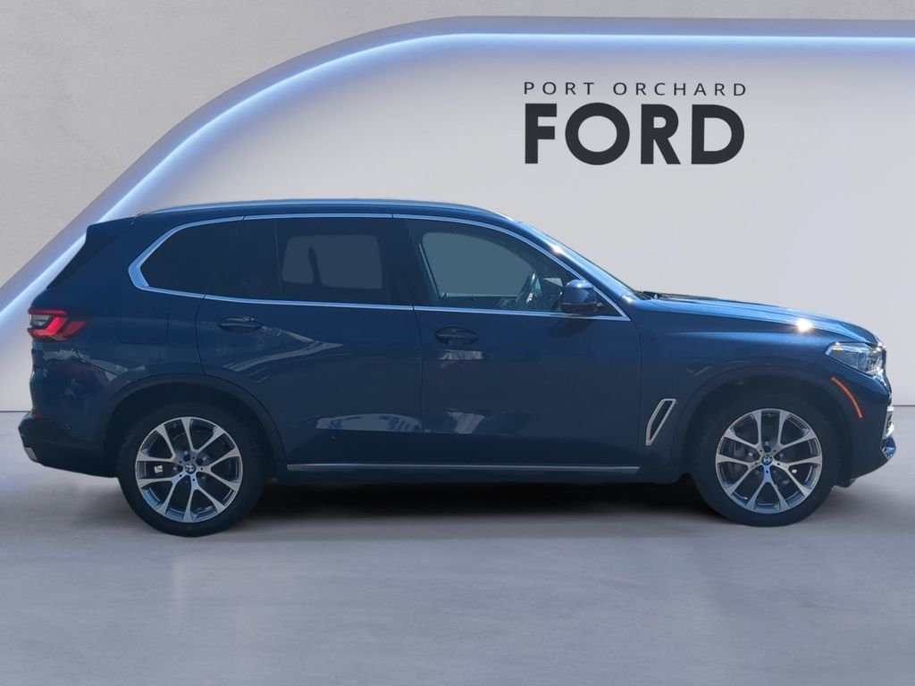 Used 2021 Blue BMW xDrive40i image 8