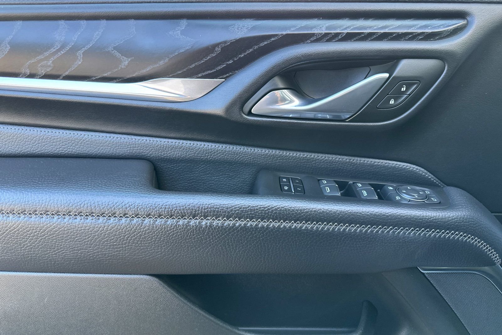 2024 GMC Yukon XL Denali - Photo 11