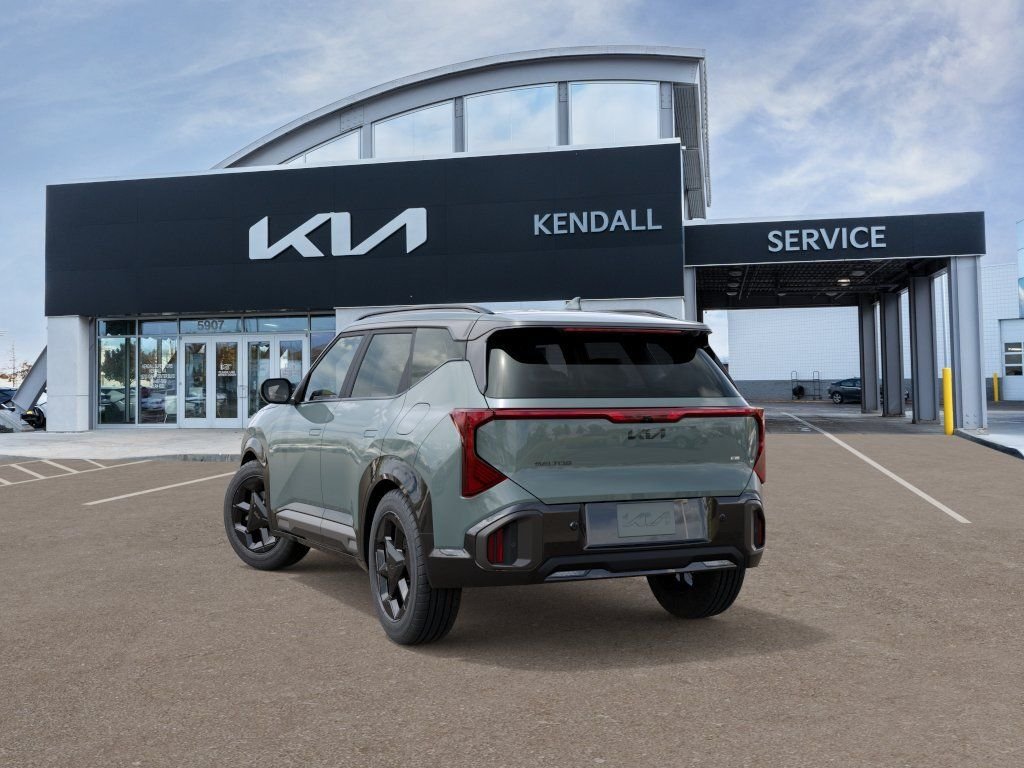 New 2027 Green Kia X-Line S image 4