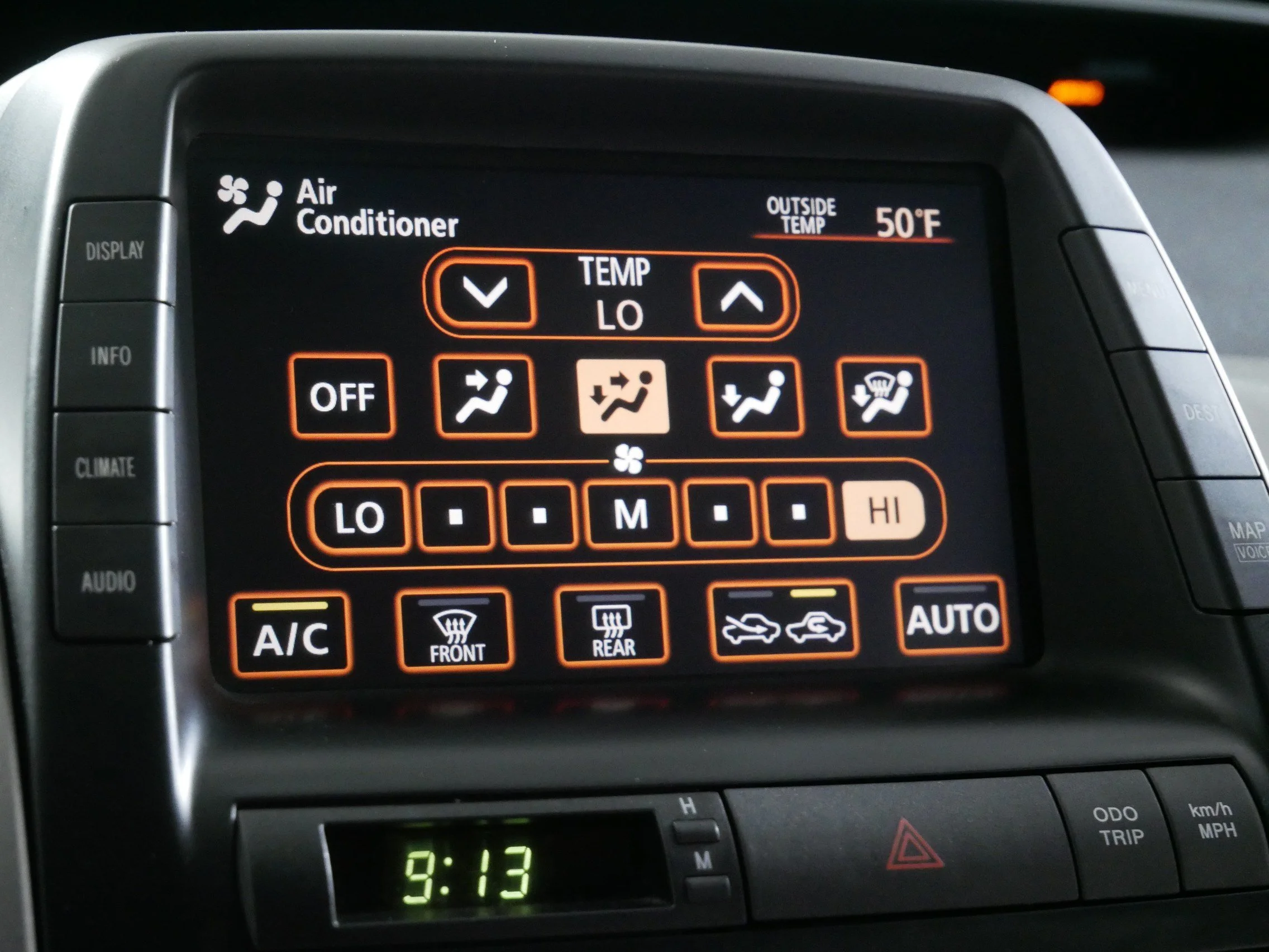 Used 2009 Magnetic Gray Metallic Toyota  image 23