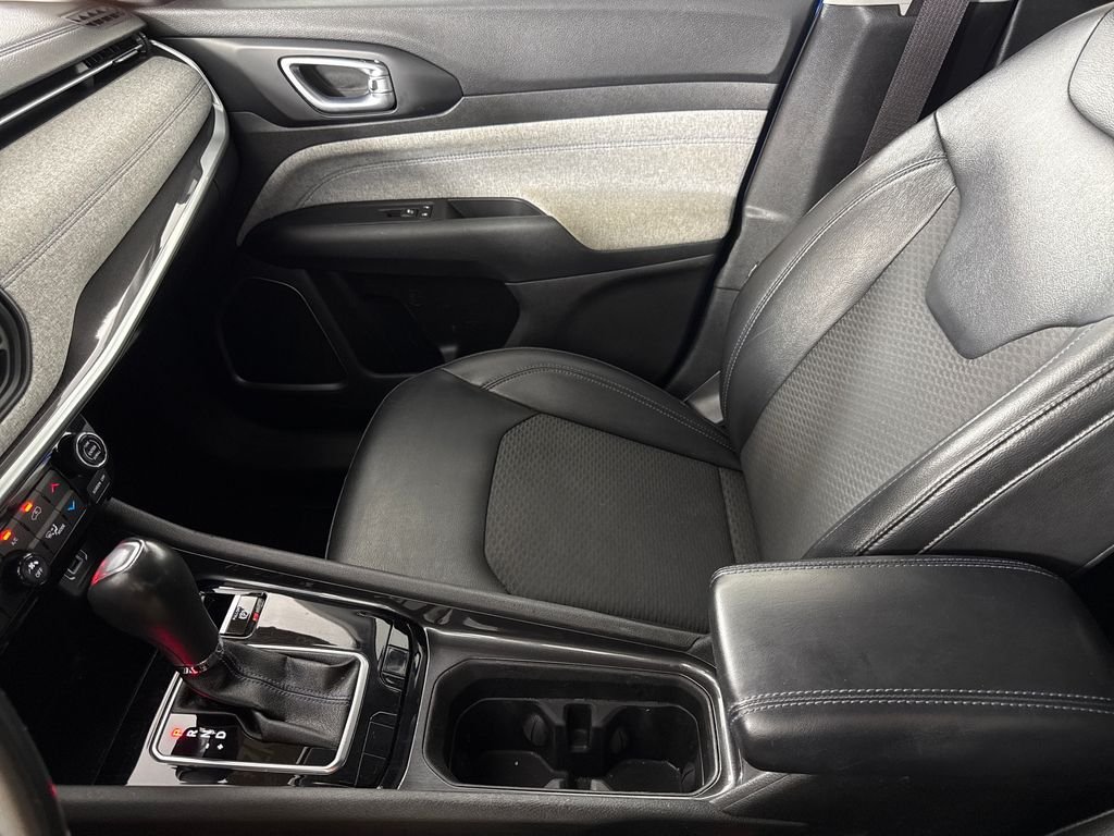 2022 Jeep Compass Latitude - Photo 19