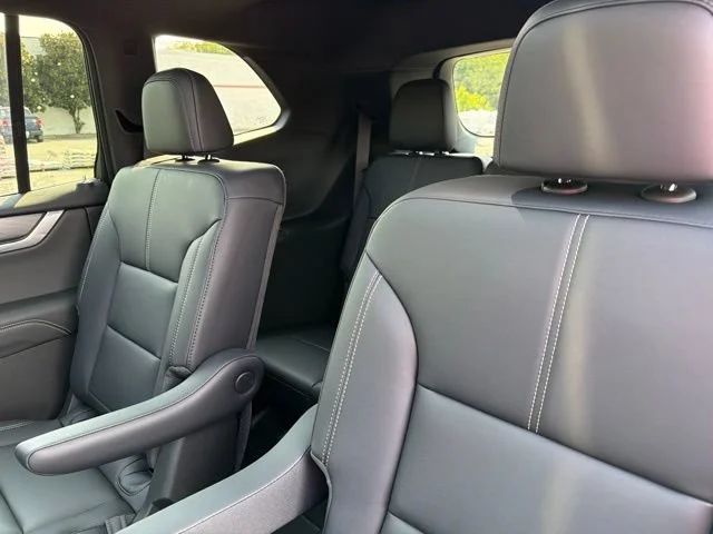 New 2026 Sterling Metallic GMC Elevation image 25