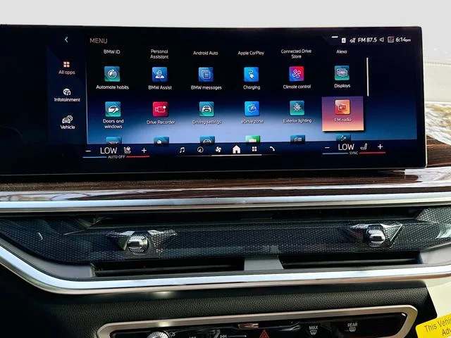 New 2026 Black Sapphire Metallic BMW xDrive50e image 30