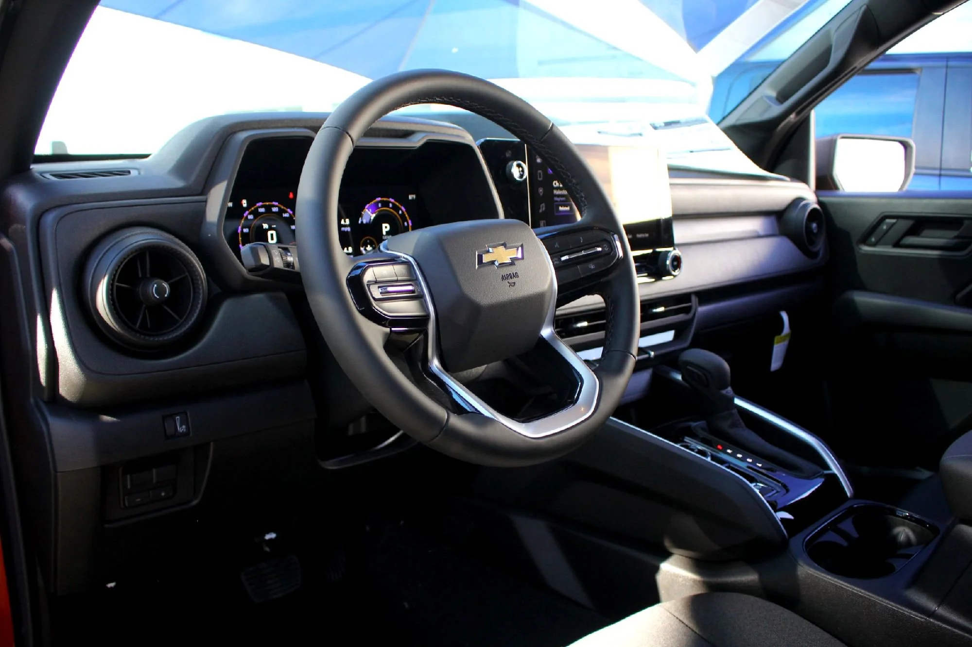 2026 Chevrolet Colorado Work Truck - Photo 6