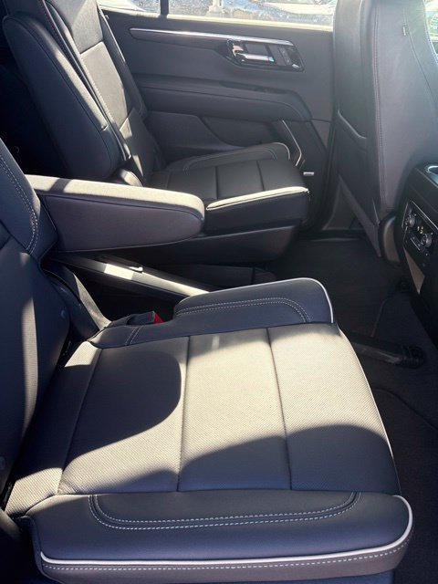 Used 2025 Black Chevrolet Premier image 29