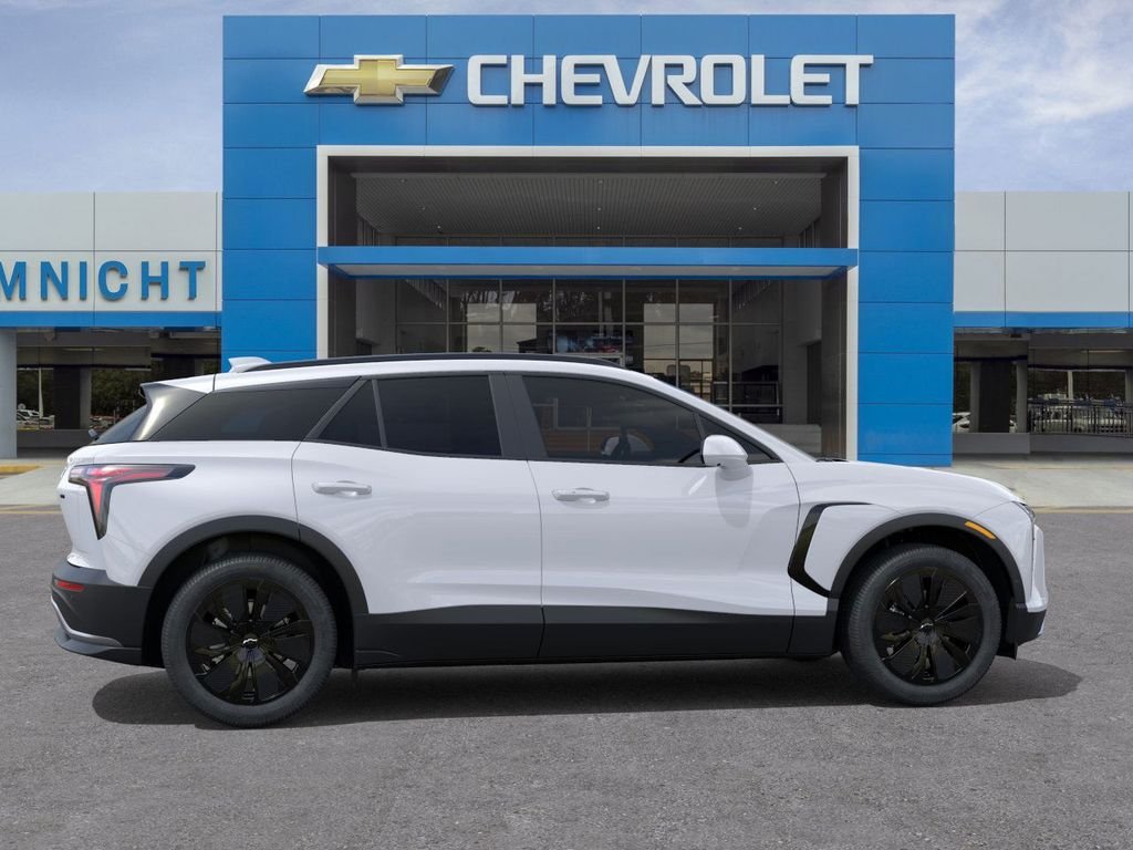 New 2026 Summit White Chevrolet LT image 5