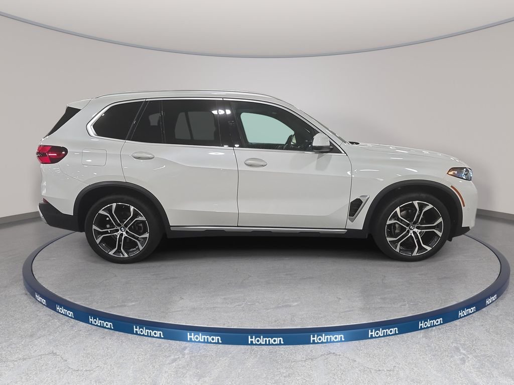 Certified Used 2024 Mineral White Metallic BMW xDrive40i image 4