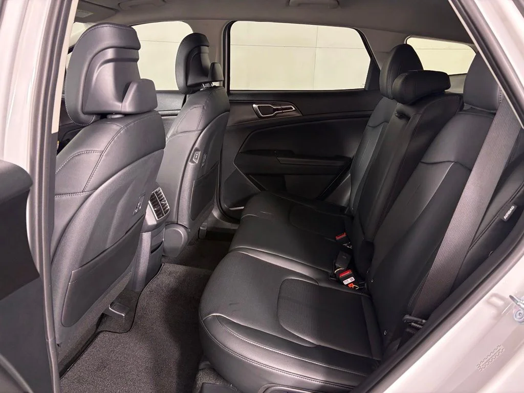 New 2026 Glacial White Pearl Kia EX image 37