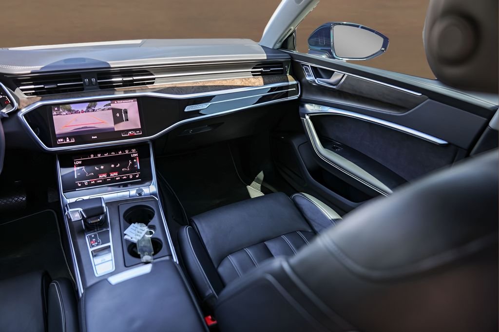 Used 2019 Black Audi 3.0T Prestige image 28