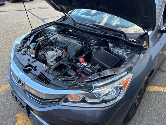 Used 2017 Gray Honda LX image 17