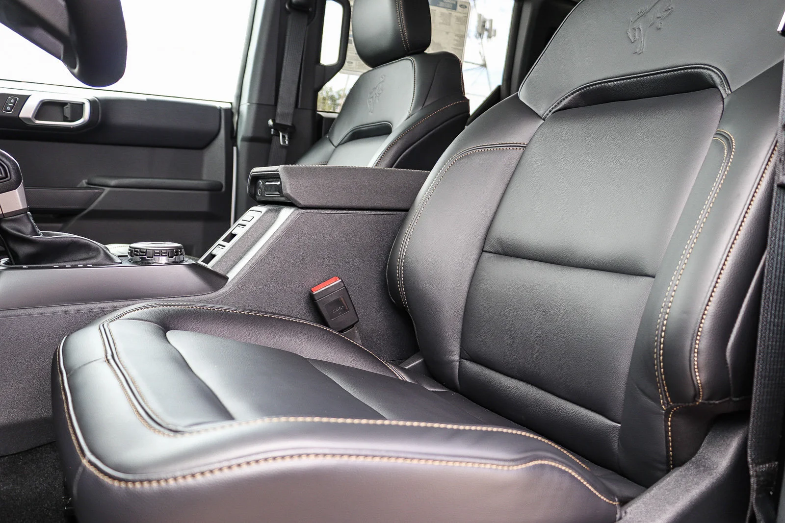 New 2026 Oxford White Ford Badlands® image 25