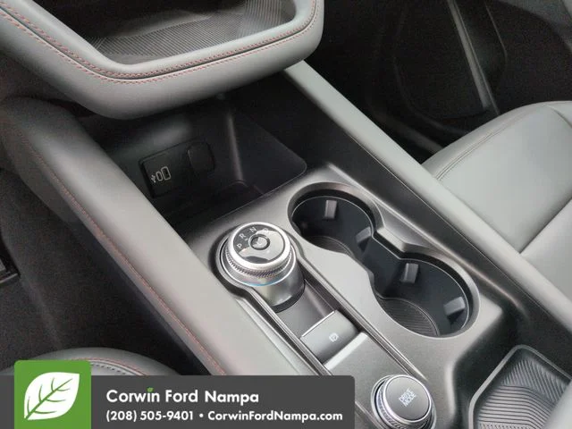 New 2026 Space White Metallic Ford Active image 18