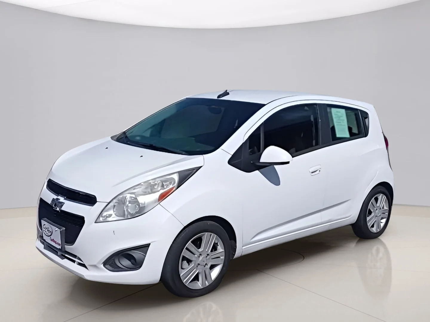 Used 2014 White Chevrolet 1LT image 1