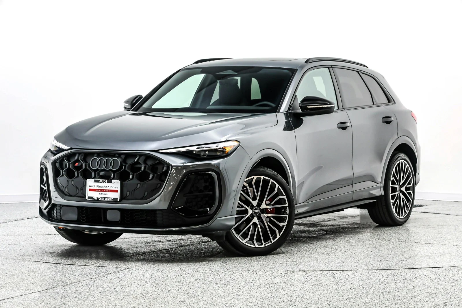 2025 Audi SQ5 Premium Plus's photo