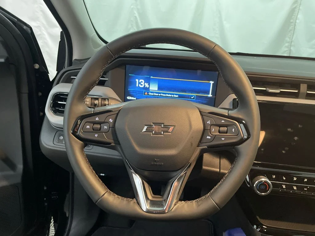 2027 Chevrolet Bolt RS - Photo 13