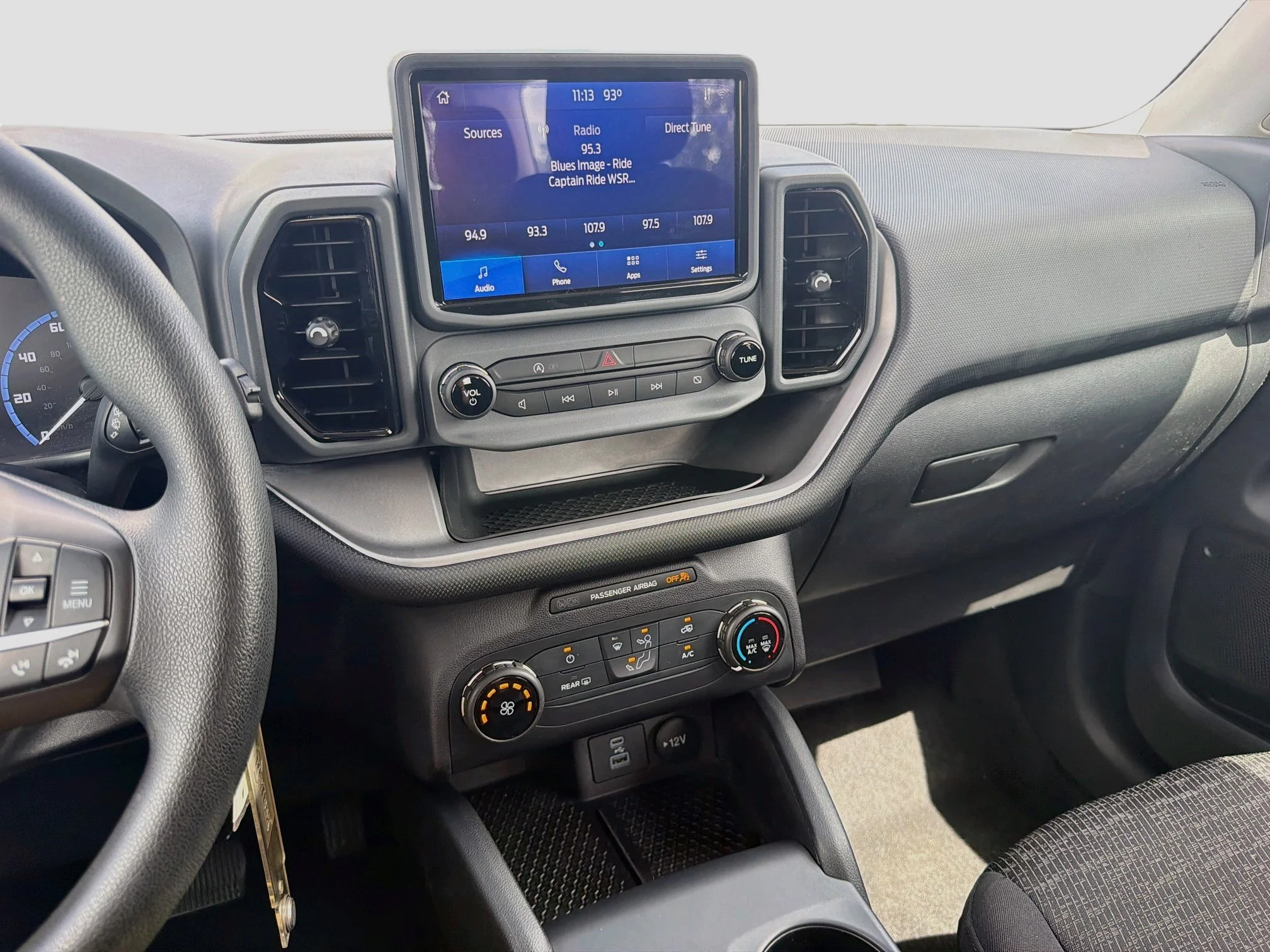 Used 2021 Silver Metallic Ford Base image 25